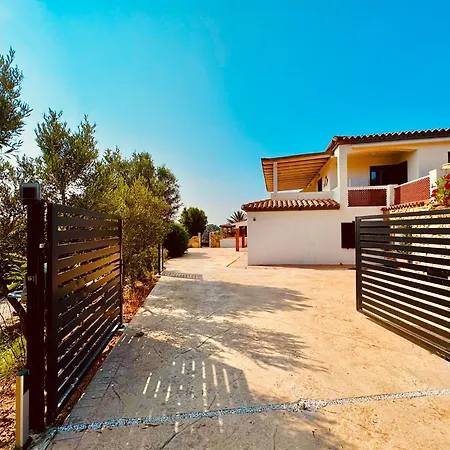 Holiday home Three Bedroom And Three Bathrooms Baja Sardinia